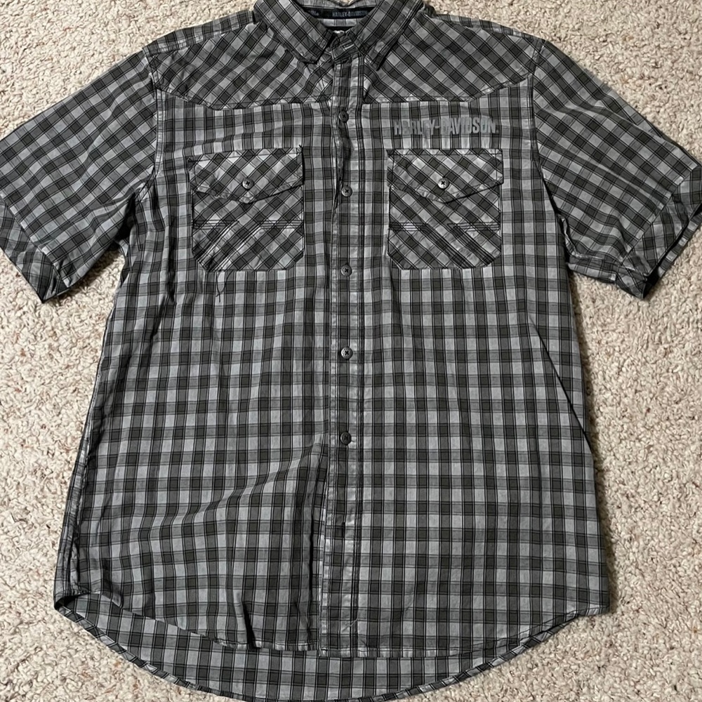 Harley-Davidson Men’s Large grey plaid shirt